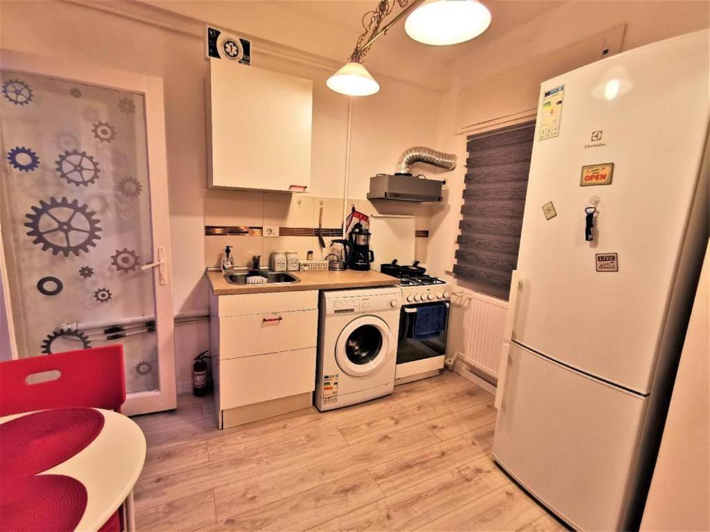 Luxury Piata Universitate Old Town Appartement Boekarest Buitenkant foto